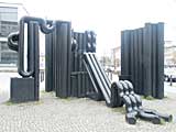 Dia-Serie Skulptur aus schwarzem_PVC