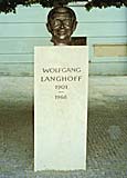Dia-Serie Wolfgang-Langhoff-Bste